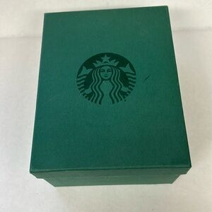 Starbucks 2016 white cable knit sweater, ceramic travel mug NIB.